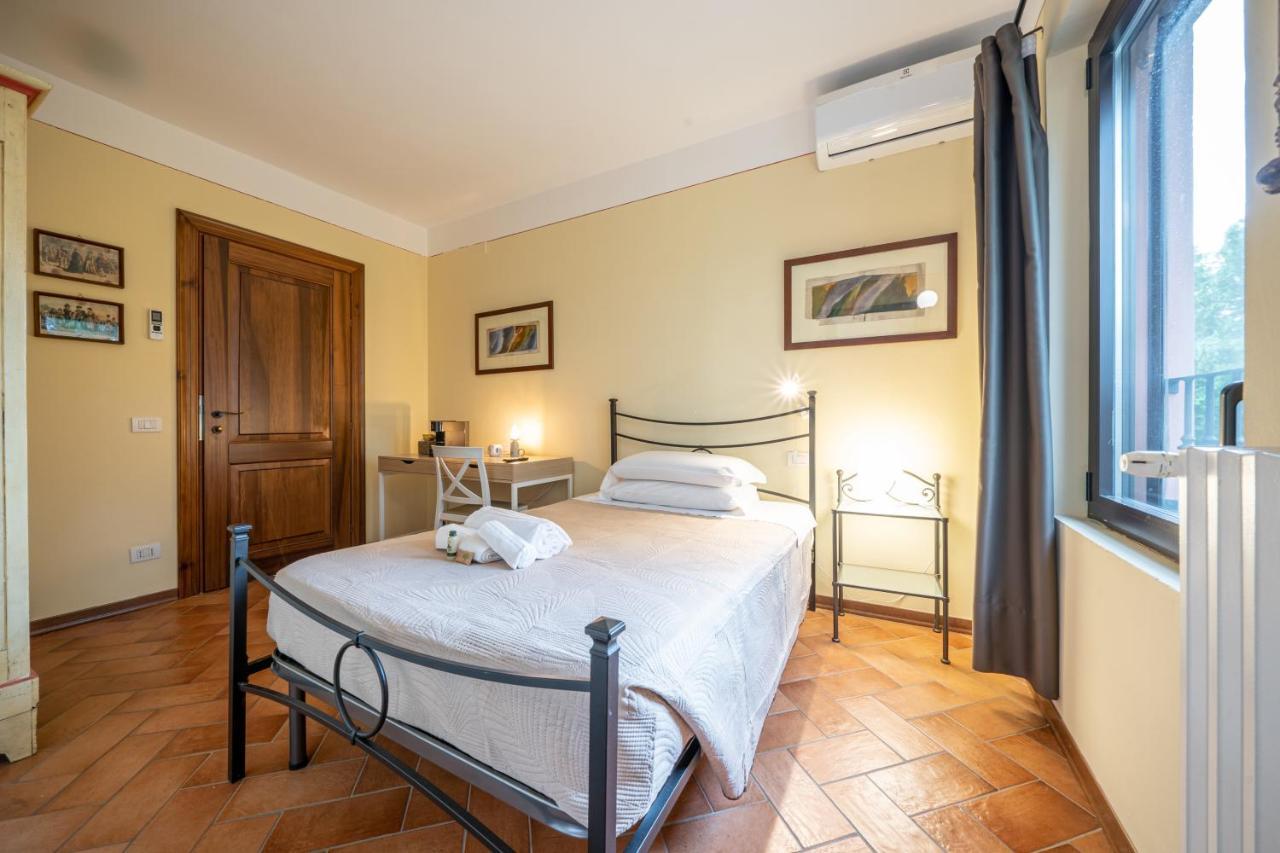 Casello A1, Modena Sud - Villa Aurora Charming Rooms Экстерьер фото